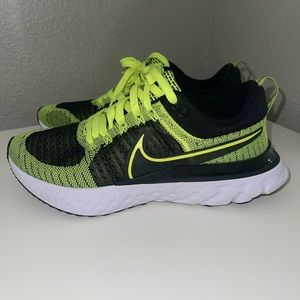 NIKE REACT INFINITY RUN FLYKNIT 2 Volt Running - CT2357 700 Mens Size 8